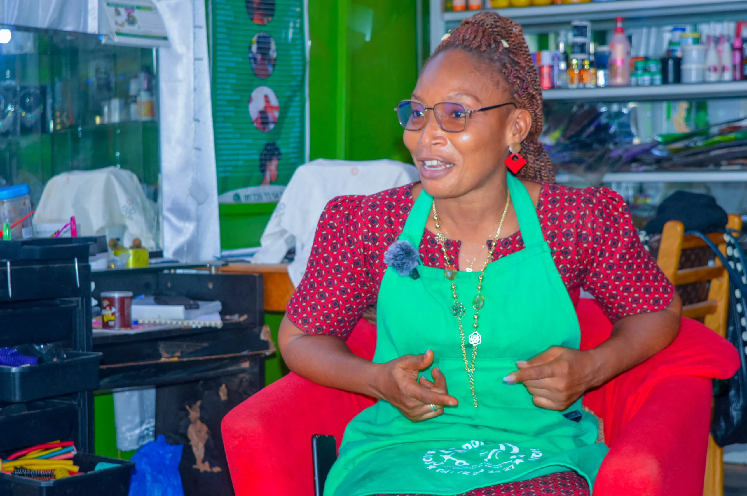 Femmes battantes du Djôrô : Ella Dambon Kambou, les doigts magiques au service de l’autonomisation de la femme