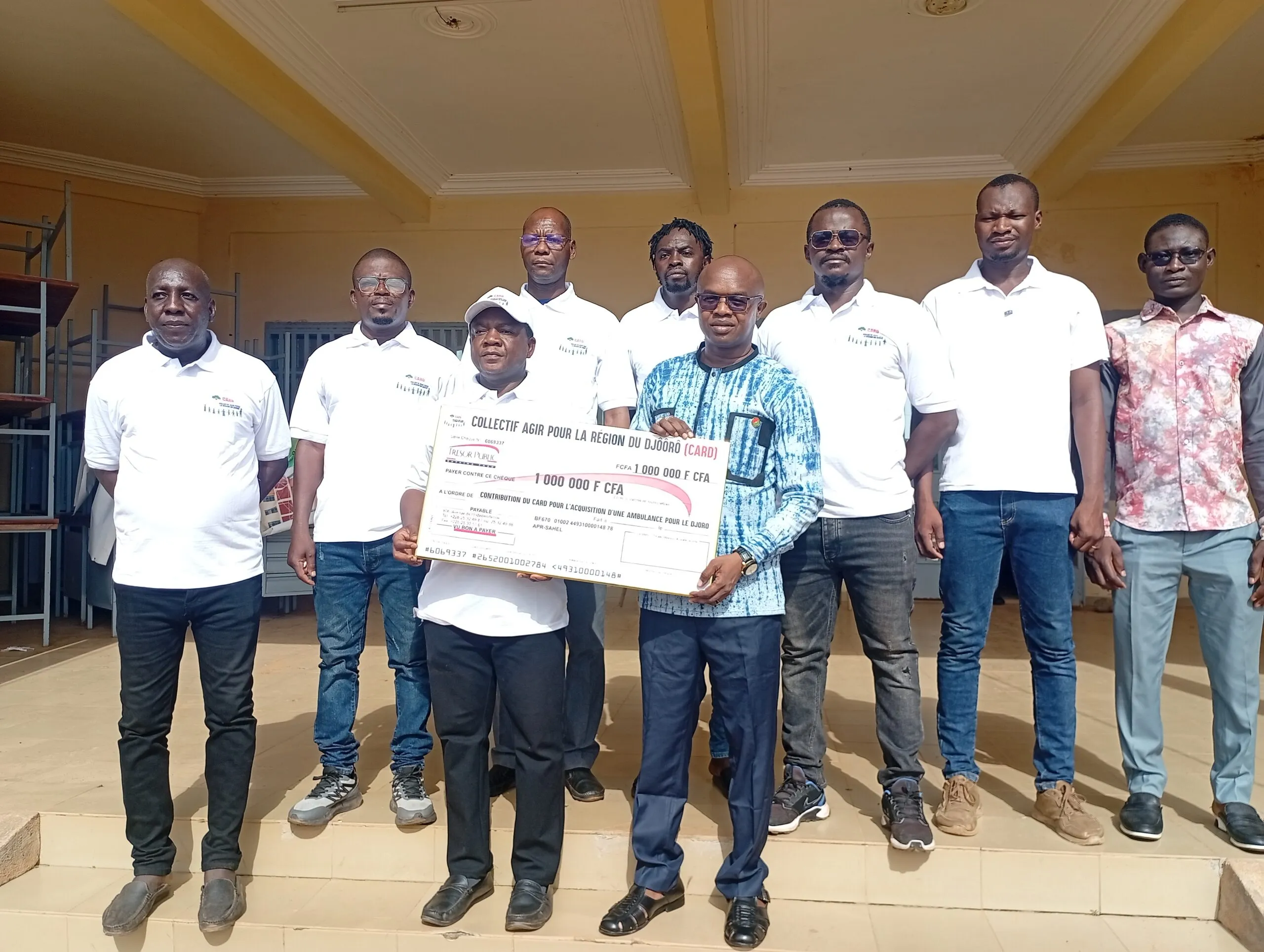 Djôrô : le Collectif agir pour la région du Djôrô offre un million FCFA pour l’acquisition d’une ambulance à Gaoua