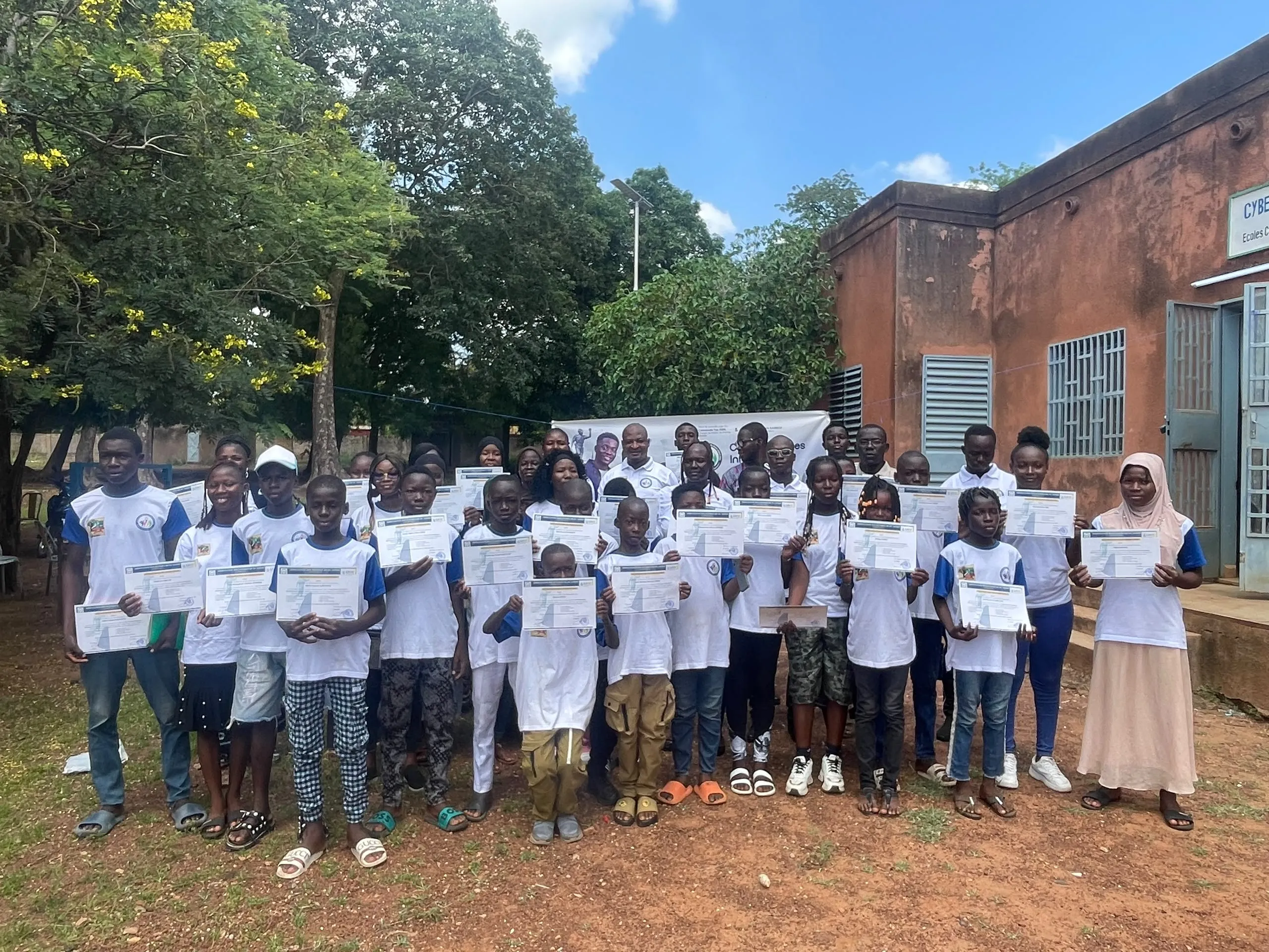 Gaoua : l’Association des bâtisseurs du Djôrô clôture la première édition du Camp vacances informatiques